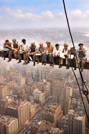 1932 Lunch Atop a Skyscraper Rockefeller Center Construction Workers Wallpaper