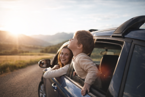 Happy Family Road Trip Sunset Desktop Background, Mother and Child Enjoying Nature, Free 4K Wallpaper