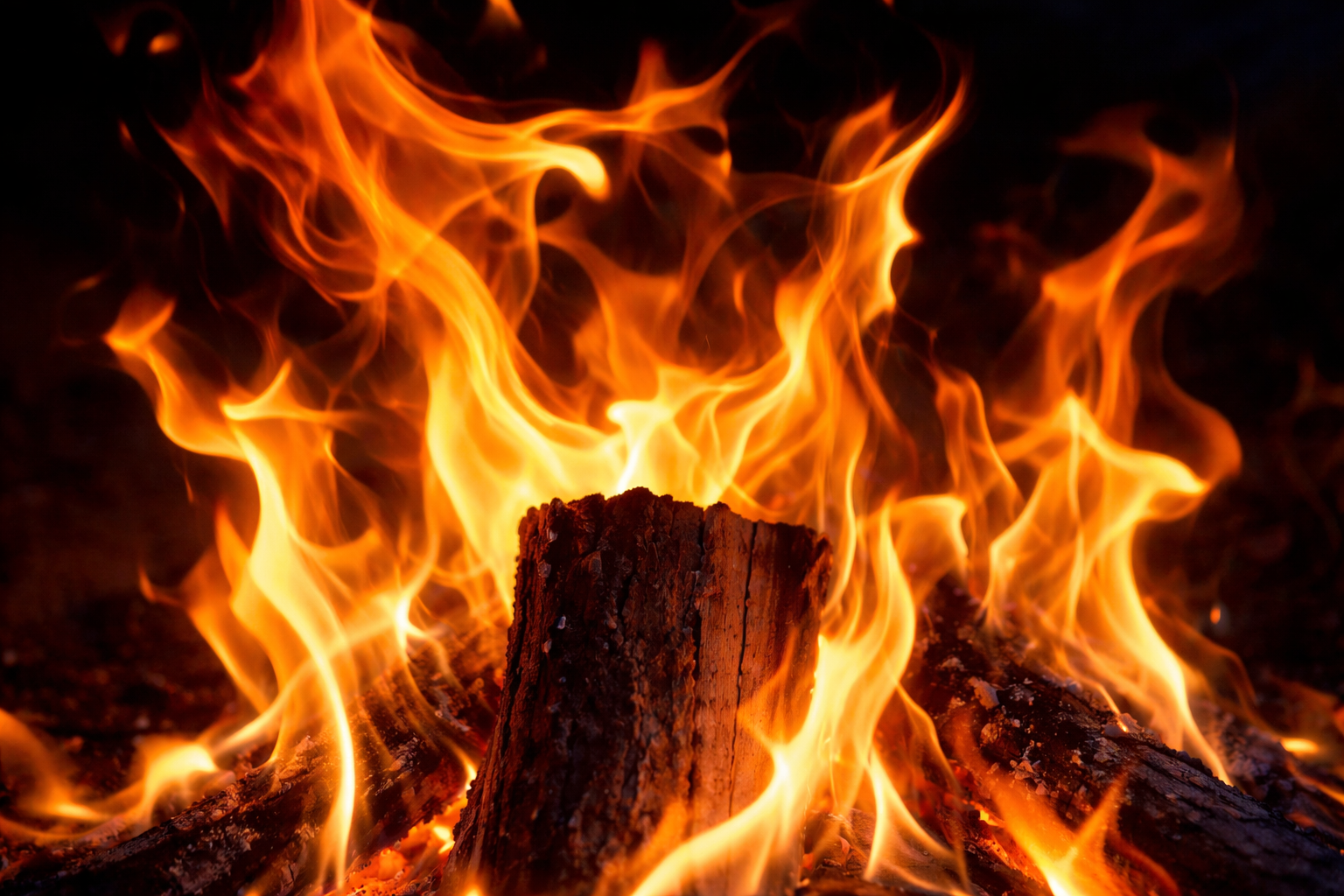 Fiery Campfire Flames 4K Desktop Background, Free Nature Fireplace Wallpaper for Mobile