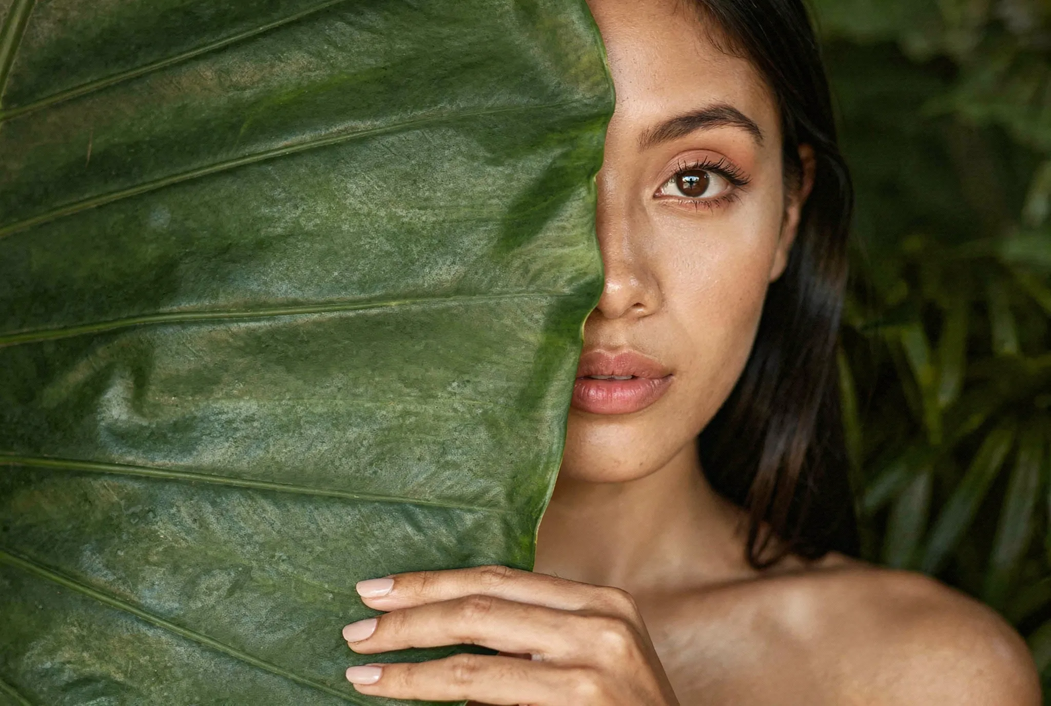 Beautiful Woman With Green Leaf 4K Desktop Background Nature Wallpaper
