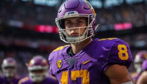 College Football Wallpaper: LSU Tigers Player, Sports Wallpaper 4K