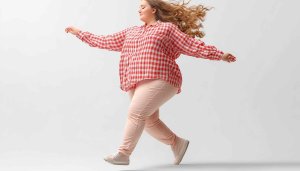 Plus Size Model Jumping Mobile Background Happy Desktop Wallpaper