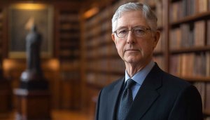 Distinguished older man portrait wallpaper, classic library bookshelf backdrop image